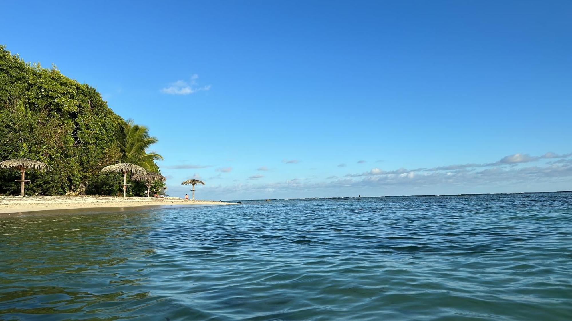 Le 35 Anse Des Rochers Saint-Francois Luaran gambar